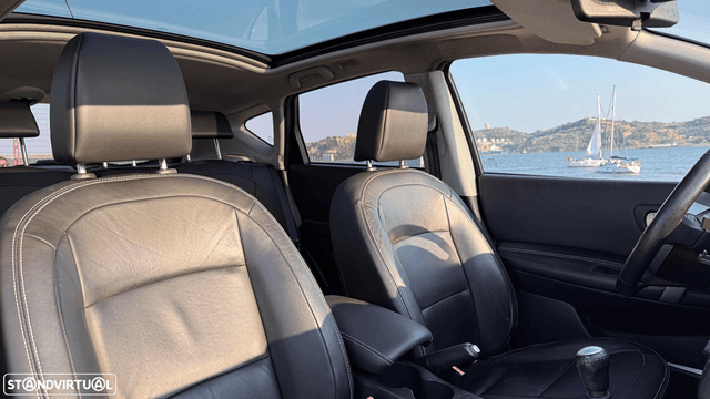 Nissan Qashqai vista 5